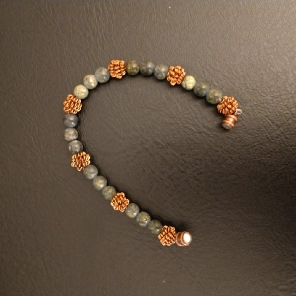 Bracelet - Picture 2 of 8
